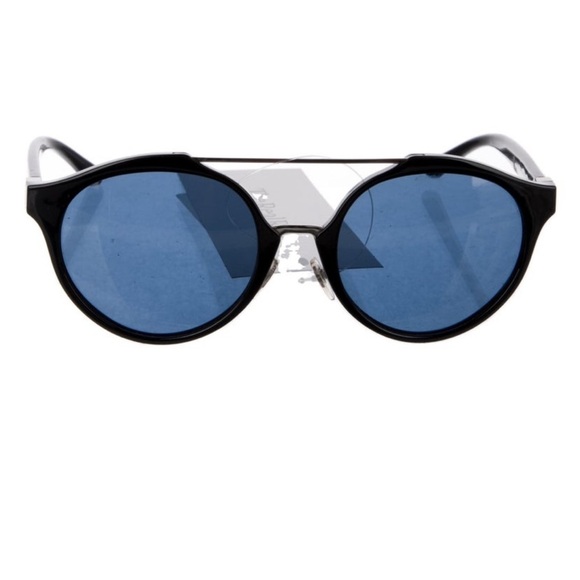 TORY BURCH Round Sunglasses Women’s Black / Blue Tinted Tortoiseshell Minimalist